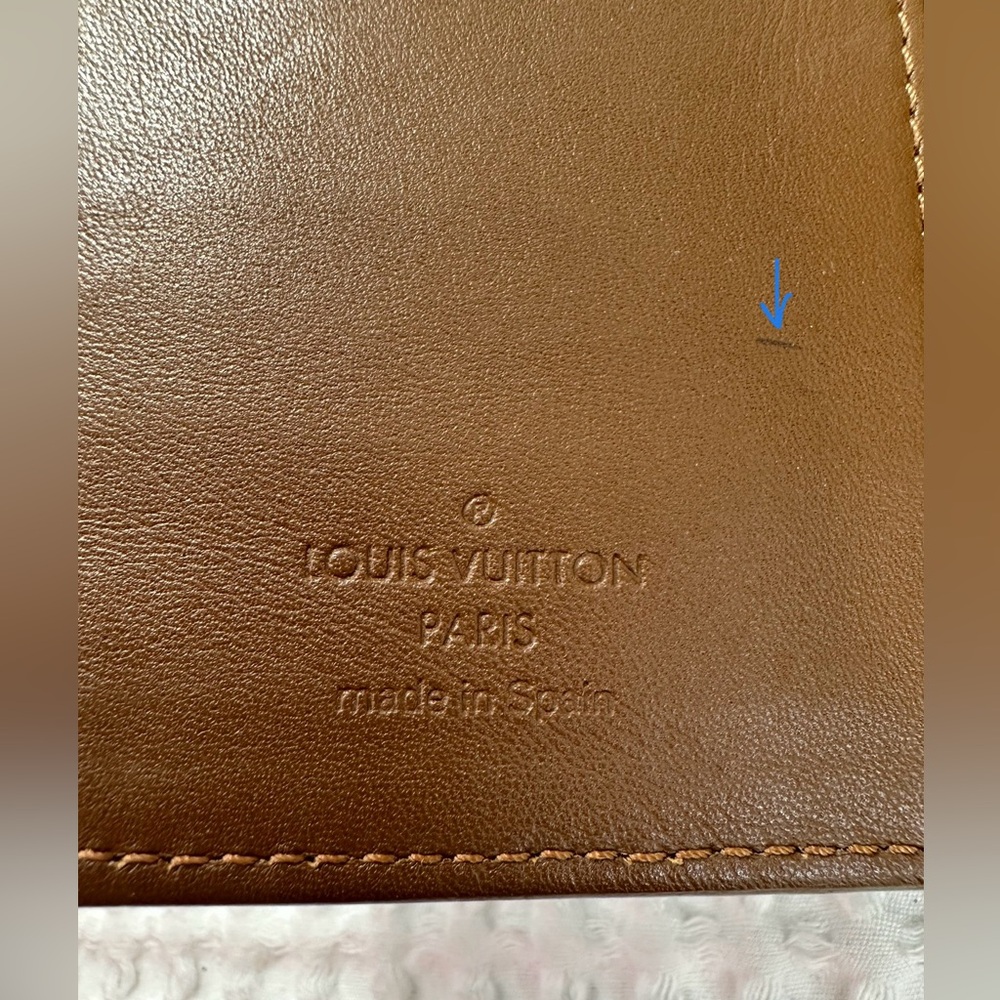Louis Vuitton Gold Monogram Notebook - Picture 11 of 14